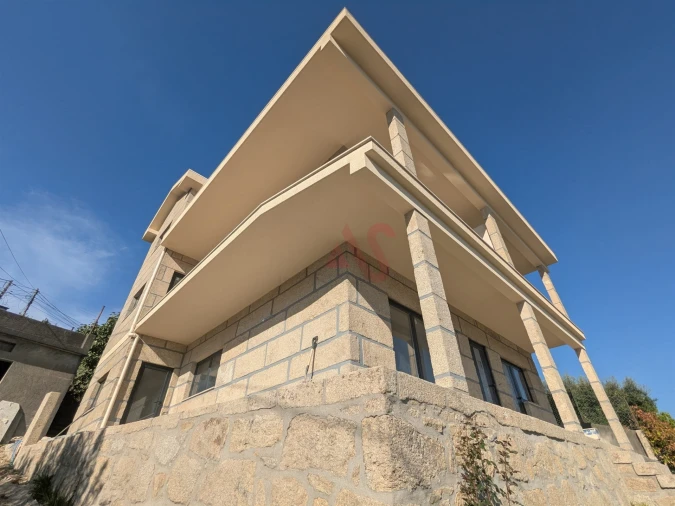 Apartamento T2 para Venda em Fafe Foto 7