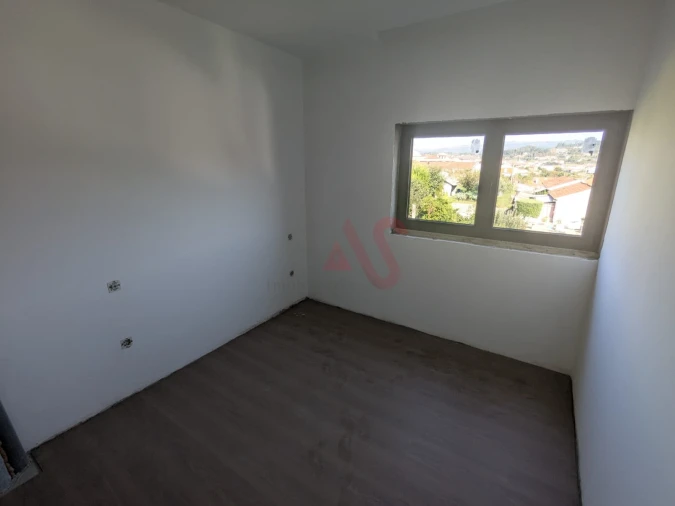 Apartamento T2 para Venda em Fafe Foto 2