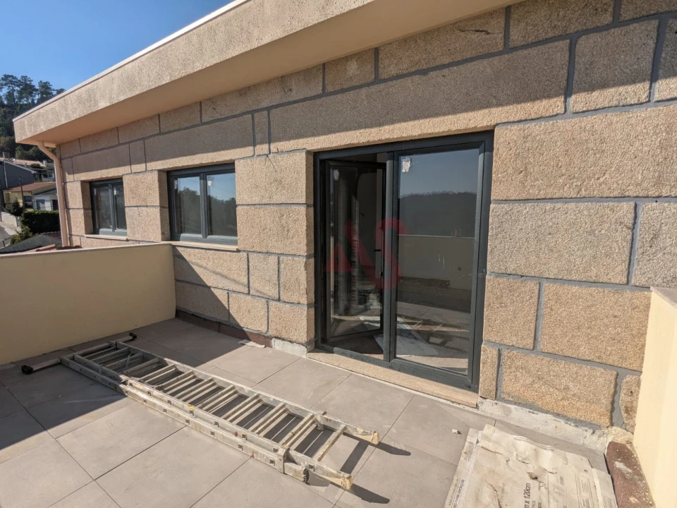 Apartamento T2 para Venda em Fafe Foto 4