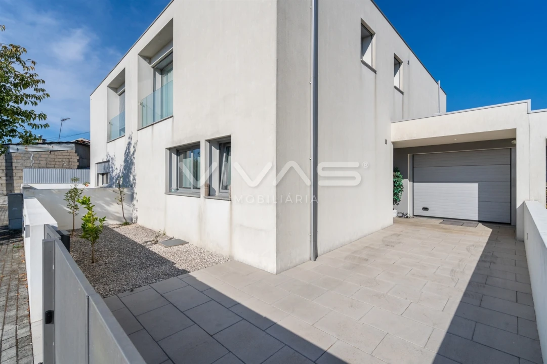 Moradia T3 para Venda em Ponte Foto 31