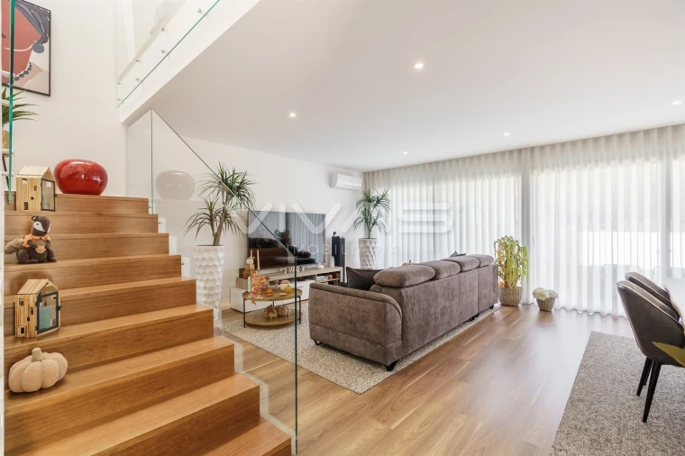 Moradia T3 para Venda em Ponte Foto 6