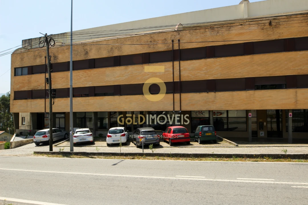 Apartamento T1 para Venda em Sande e São Lourenço Foto 17