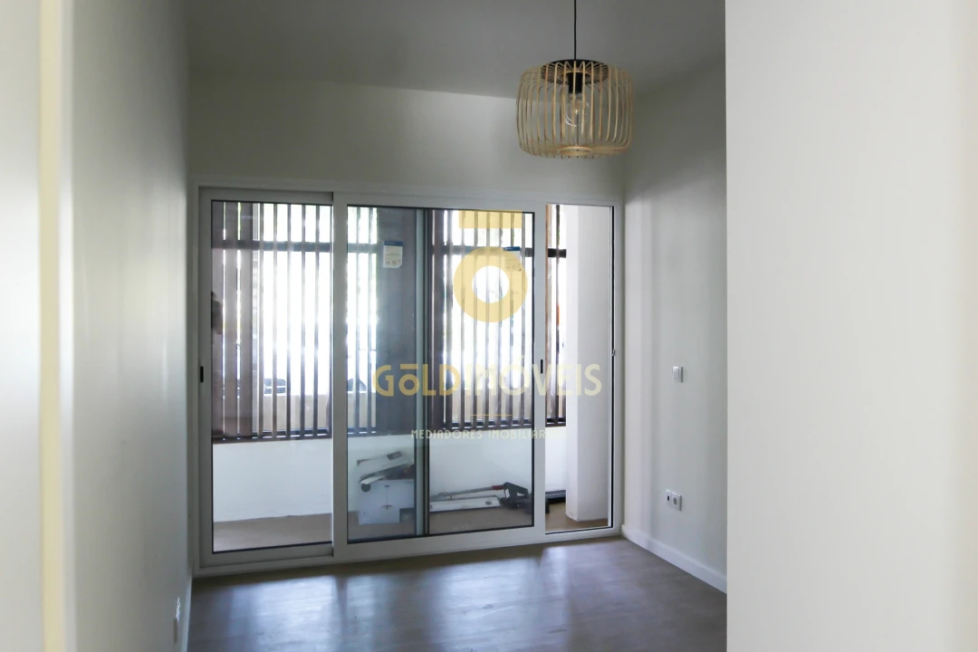 Apartamento T1 para Venda em Sande e São Lourenço Foto 11