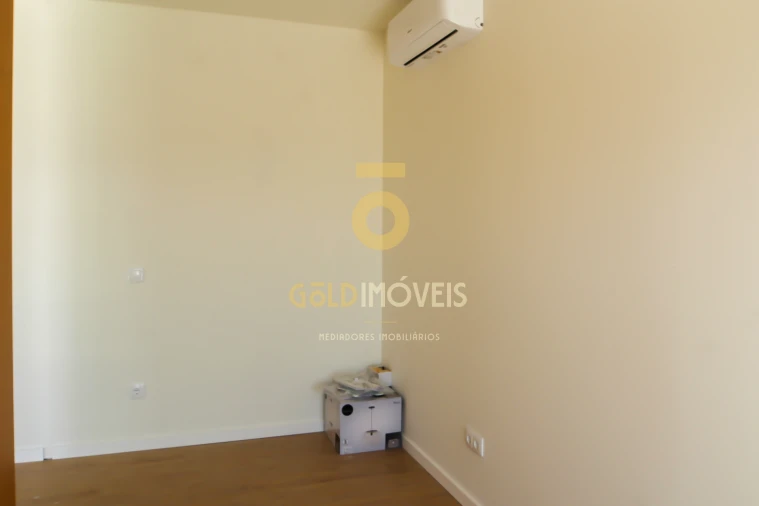Apartamento T1 para Venda em Sande e São Lourenço Foto 10