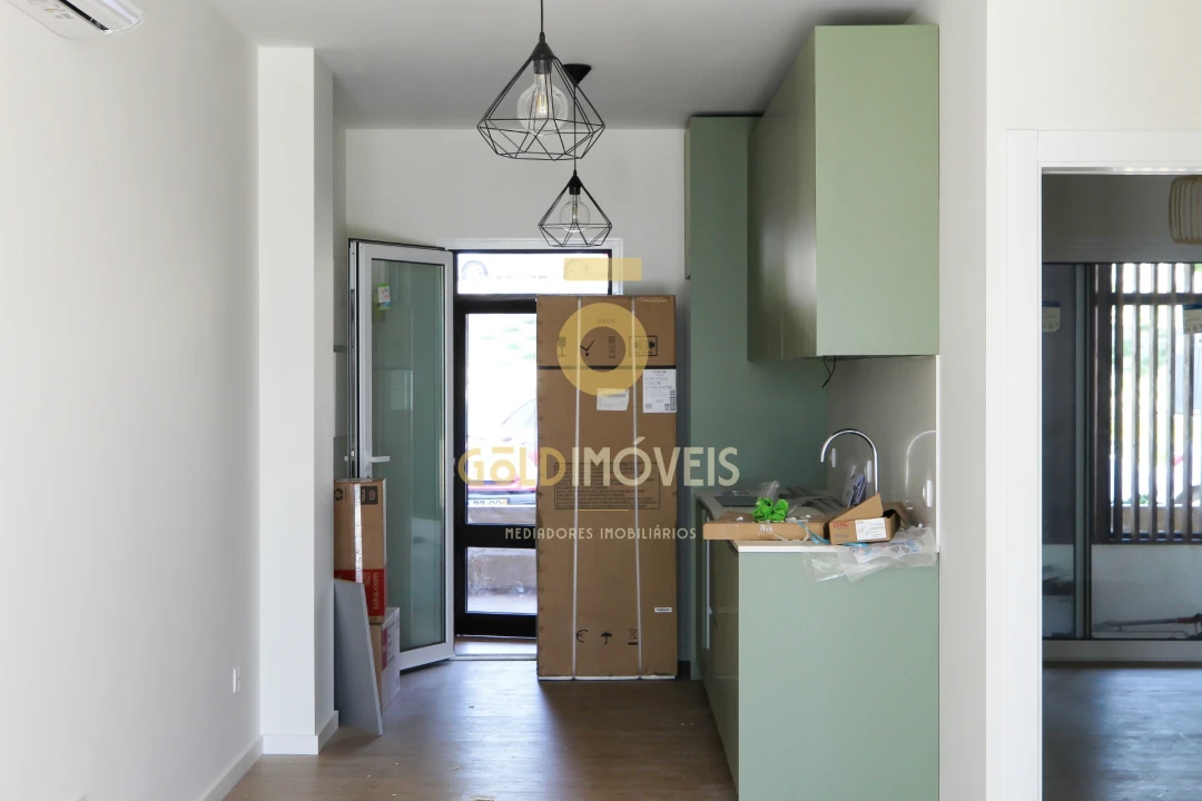 Apartamento T1 para Venda em Sande e São Lourenço Foto 3