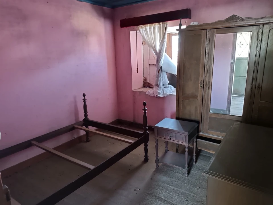 Moradia T0 para Venda em Carvalhosa Foto 16