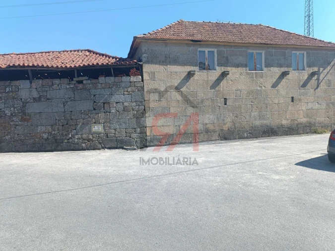 Moradia T0 para Venda em Carvalhosa Foto 2