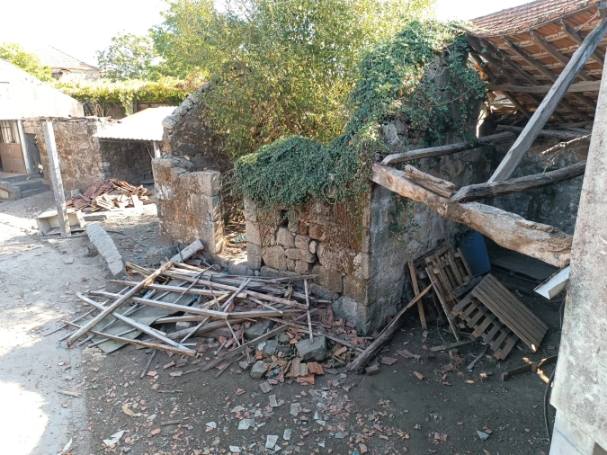 Moradia T0 para Venda em Carvalhosa Foto 13