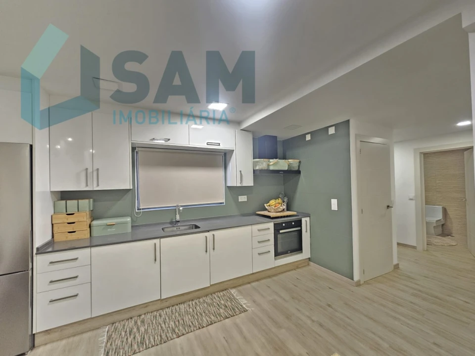 Apartamento T2 para Venda em Santa Maria, São Pedro e Matacães Foto 1