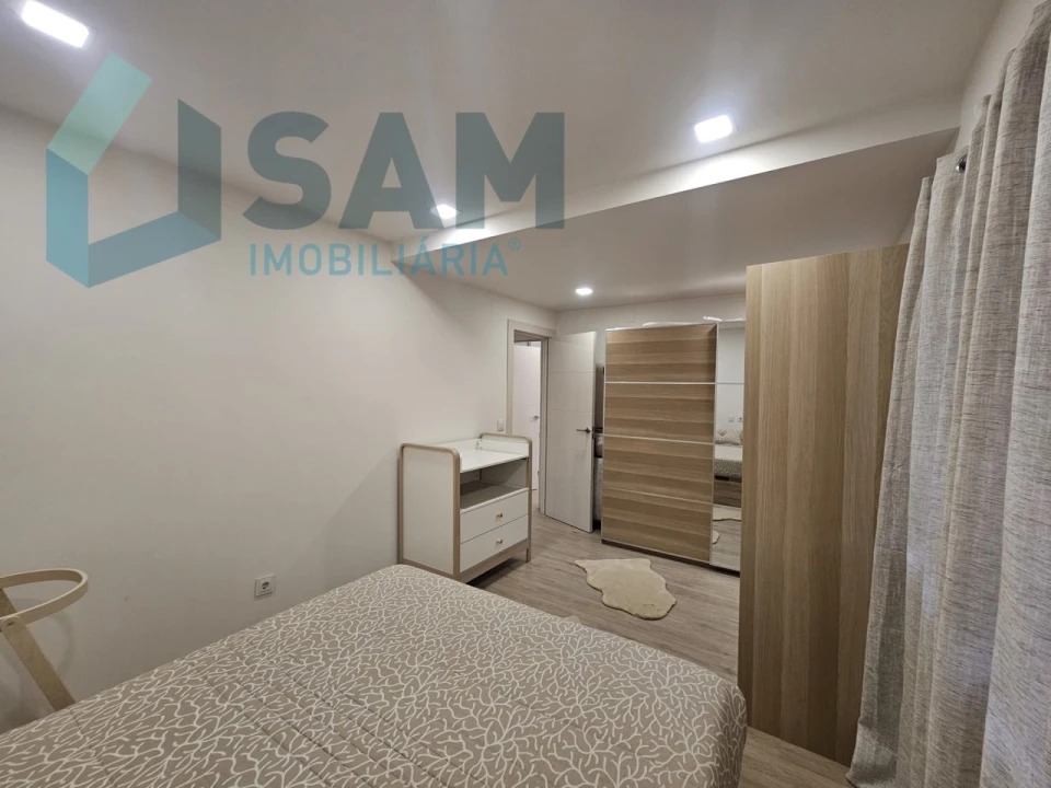 Apartamento T2 para Venda em Santa Maria, São Pedro e Matacães Foto 13