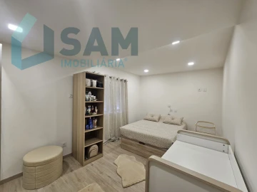 Apartamento T2 para Venda em Santa Maria, São Pedro e Matacães