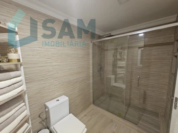 Apartamento T2 para Venda em Santa Maria, São Pedro e Matacães
