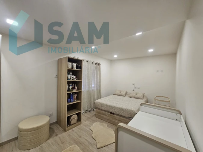Apartamento T2 para Venda em Santa Maria, São Pedro e Matacães Foto 10