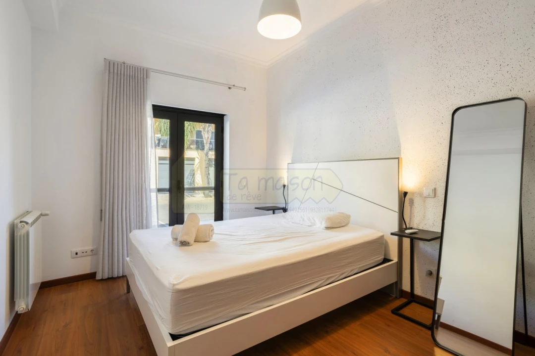 Apartamento T2 para Venda em Santa Barbara de Nexe Foto 16