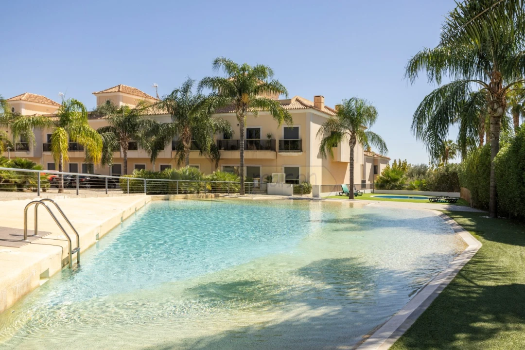 Apartamento T2 para Venda em Santa Barbara de Nexe Foto 27