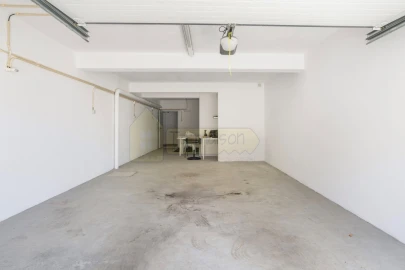 Apartamento T2 para Venda em Santa Barbara de Nexe