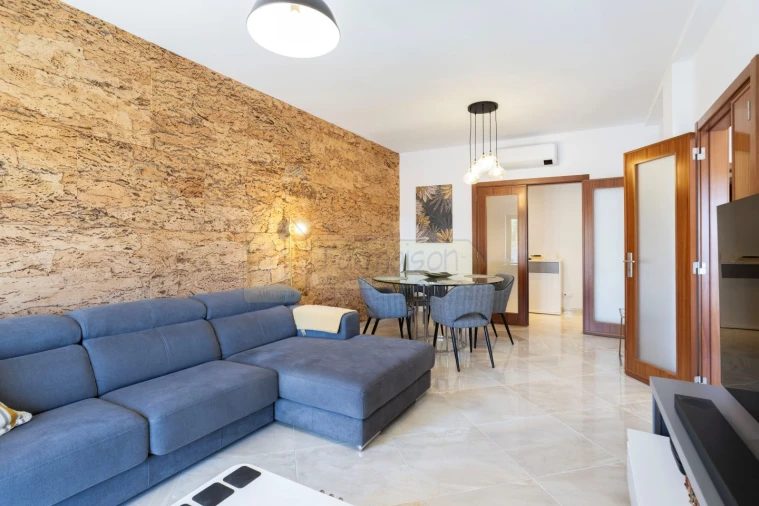 Apartamento T2 para Venda em Santa Barbara de Nexe Foto 4