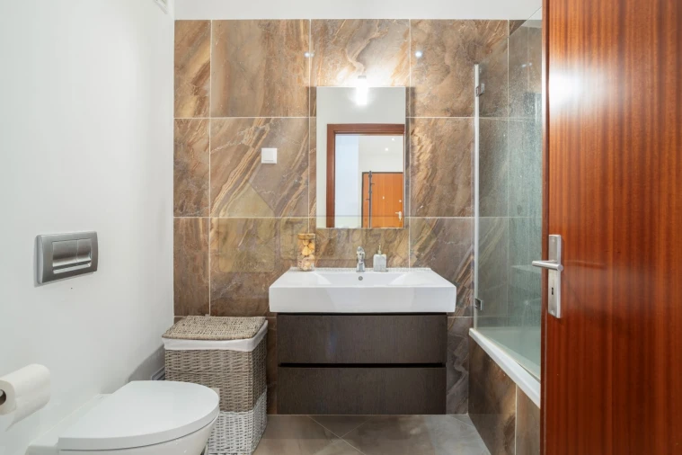 Apartamento T2 para Venda em Santa Barbara de Nexe Foto 22