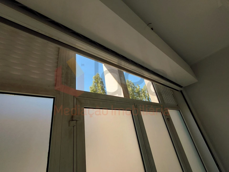 Loja para Venda em Queluz e Belas Foto 4