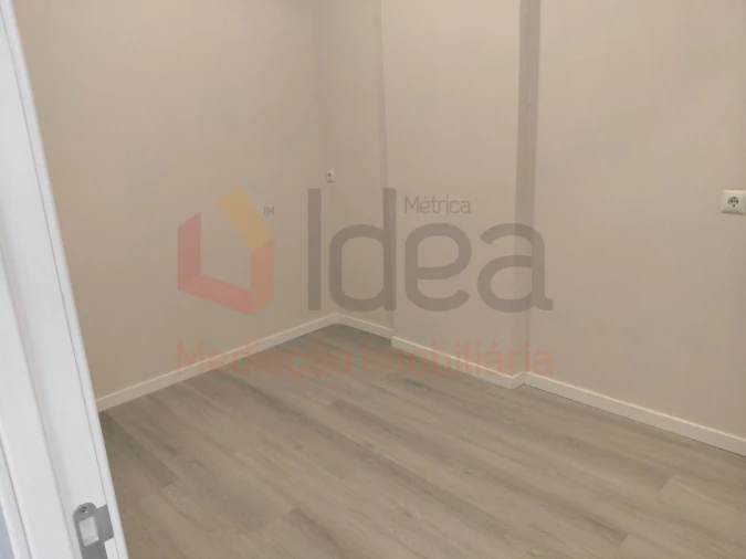 Loja para Venda em Queluz e Belas Foto 11