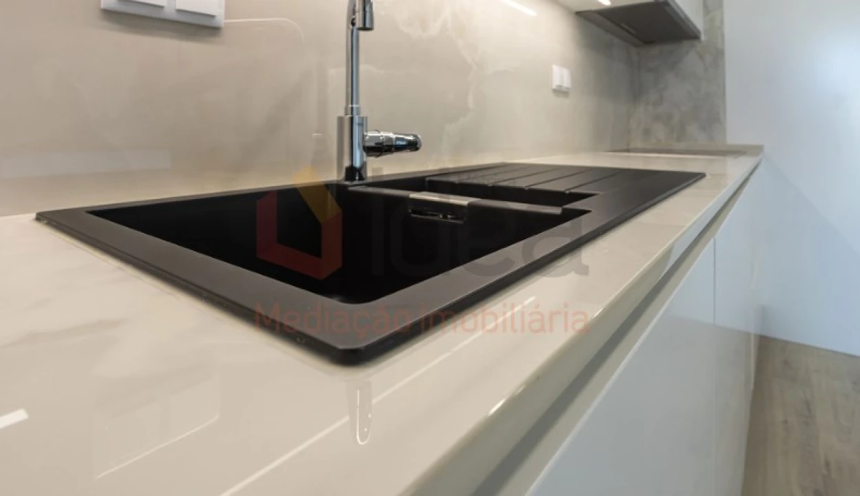 Apartamento T4 para Venda em Montijo e Afonsoeiro Foto 3