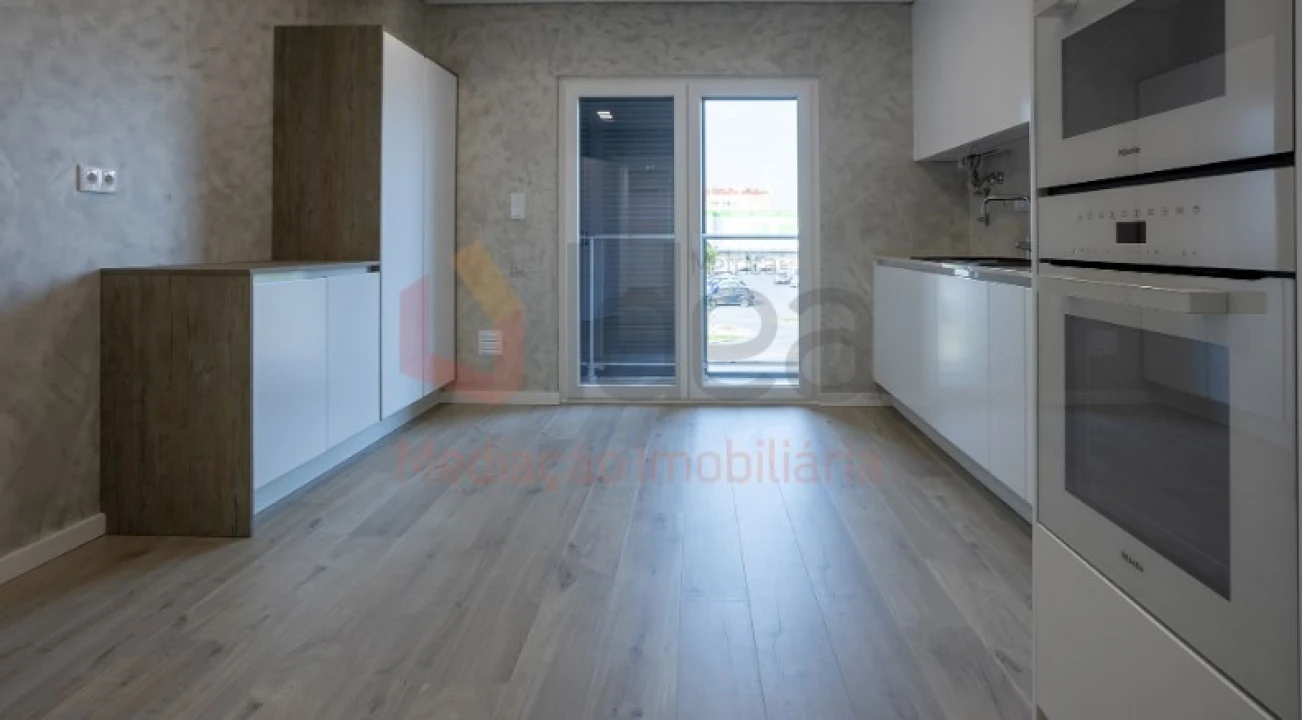 Apartamento T4 para Venda em Montijo e Afonsoeiro Foto 1