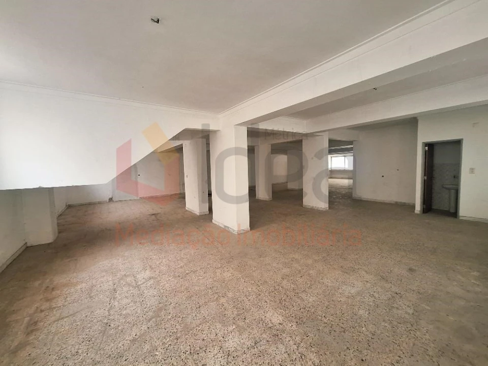 Loja para Venda em Agualva e Mira-Sintra Foto 1