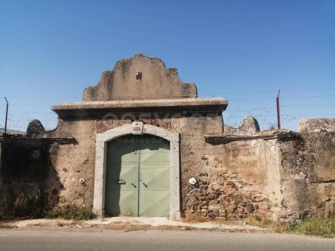 Quinta para Venda em Santo Antão e São Julião do Tojal Foto 1