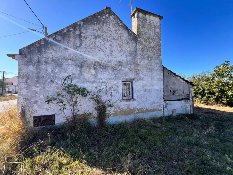 Moradia T3 para Venda em Casais e Alviobeira Foto 16