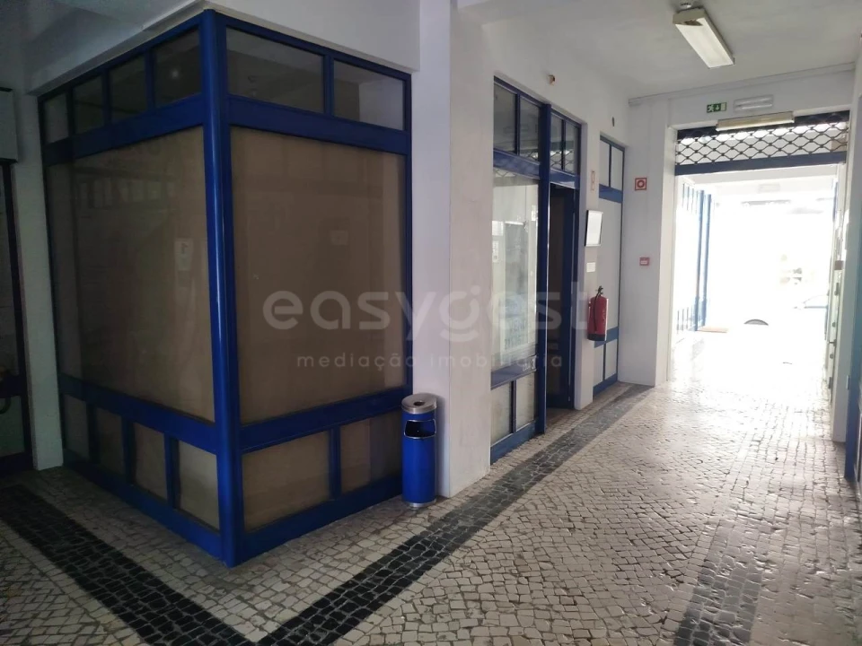 Loja para Venda em Beja (Santiago Maior e São João Baptista) Foto 4