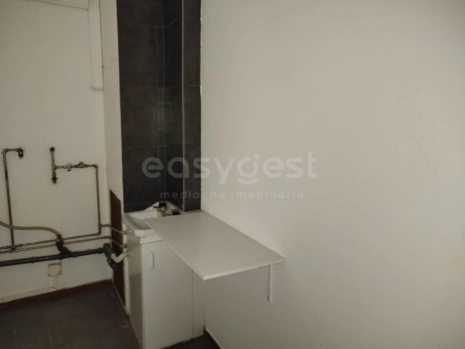 Loja para Venda em Beja (Santiago Maior e São João Baptista) Foto 10