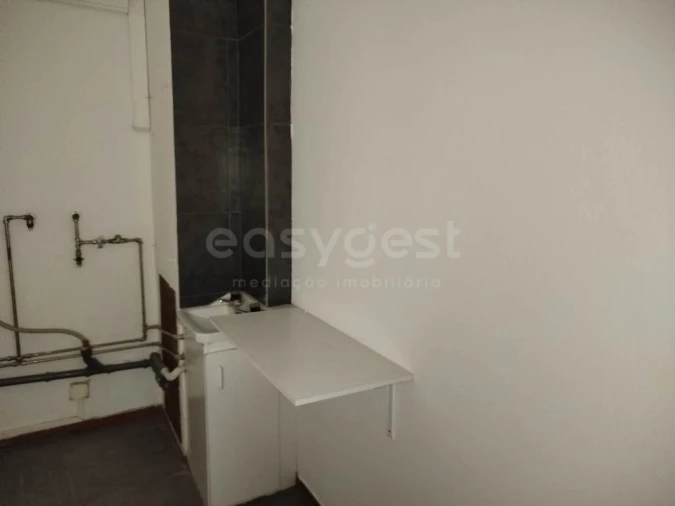 Loja para Venda em Beja (Santiago Maior e São João Baptista) Foto 10