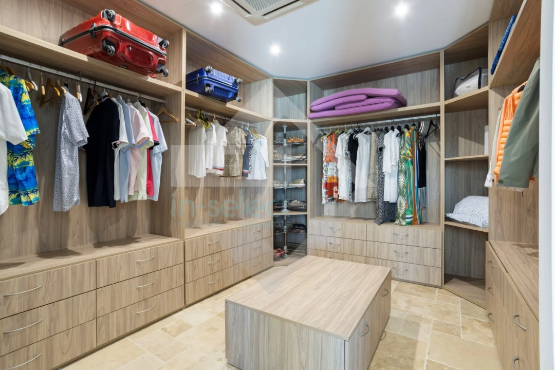 Moradia T4 para Venda em Quelfes Foto 23