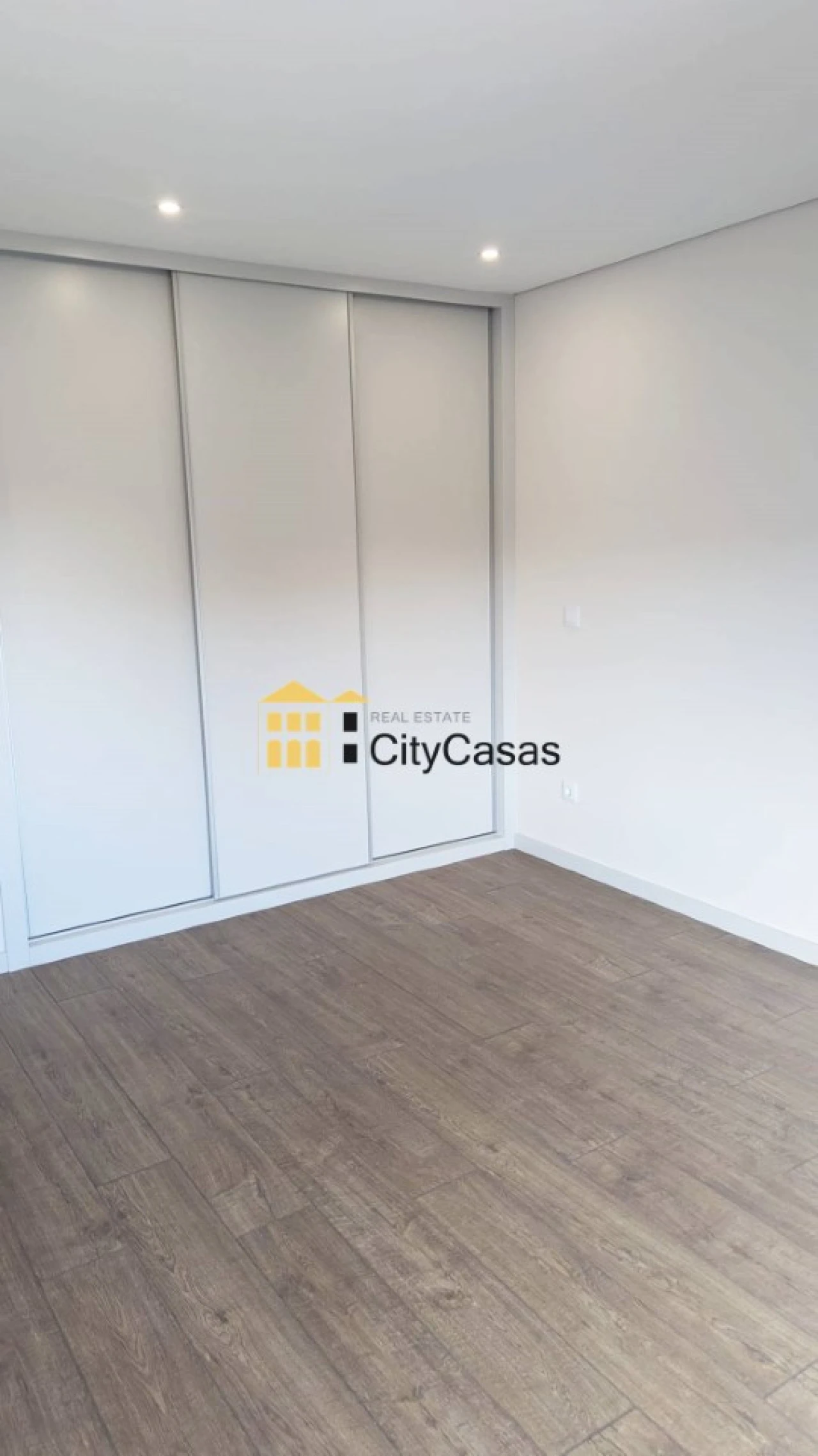 Apartamento T3 para Venda em Cedofeita, Santo Ildefonso, Sé, Miragaia, São Nicolau e Vitória Foto 15