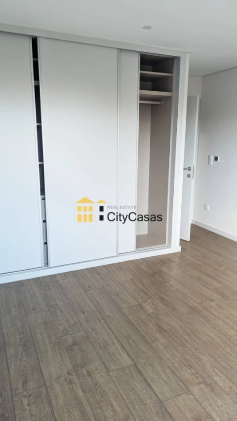 Apartamento T3 para Venda em Cedofeita, Santo Ildefonso, Sé, Miragaia, São Nicolau e Vitória