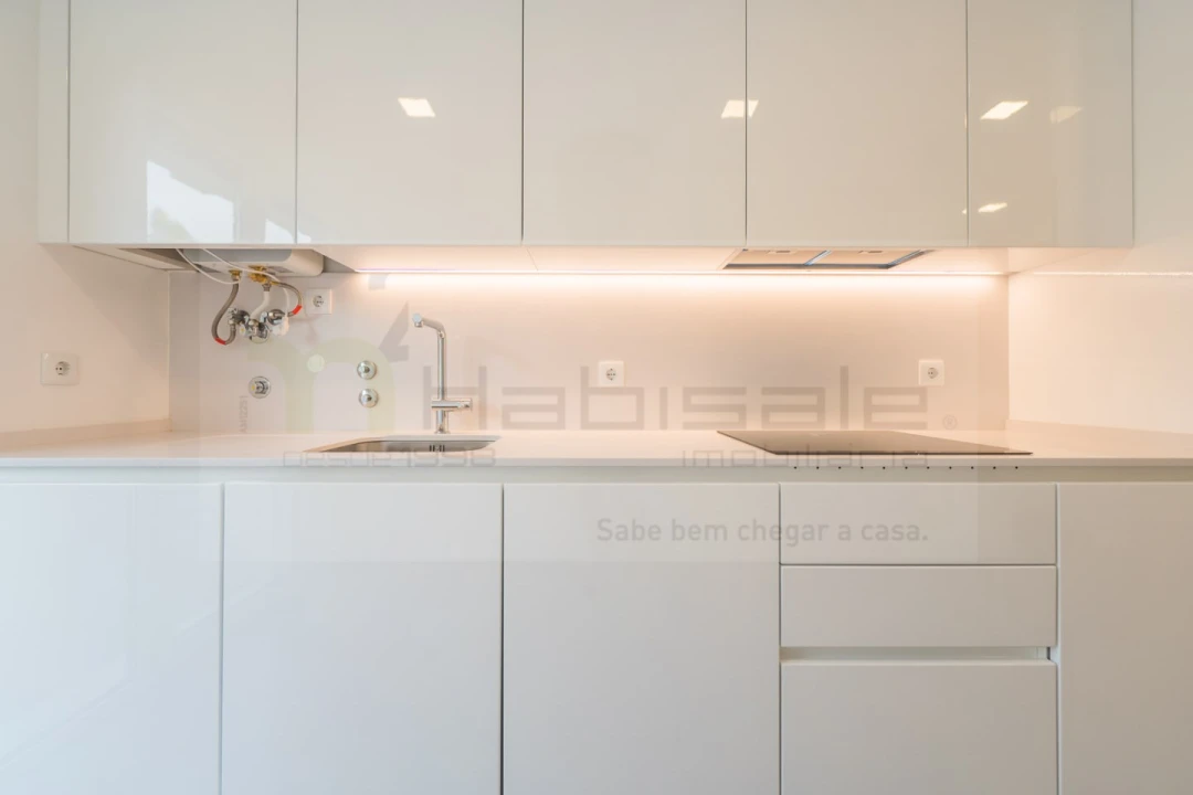 Apartamento T2 para Venda em Carcavelos e Parede Foto 6