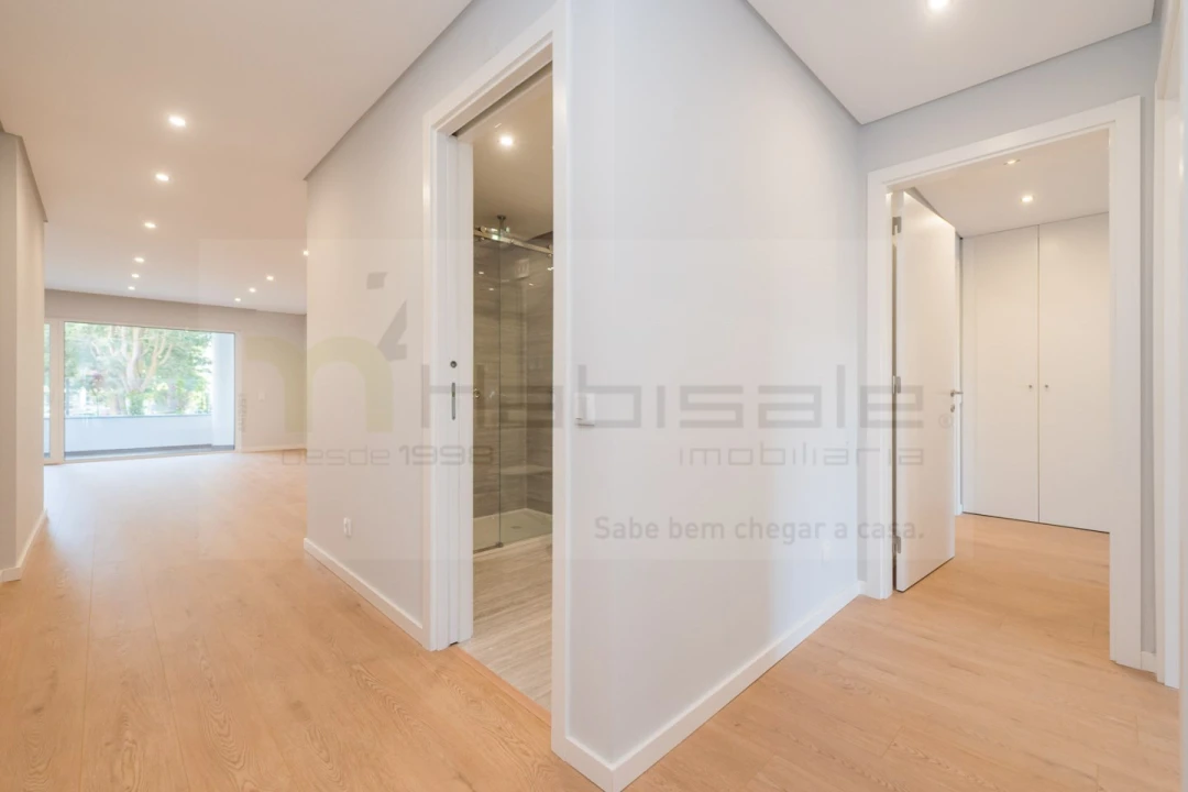 Apartamento T2 para Venda em Carcavelos e Parede Foto 10