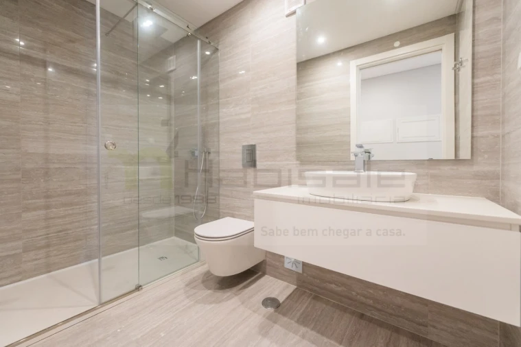 Apartamento T2 para Venda em Carcavelos e Parede Foto 13