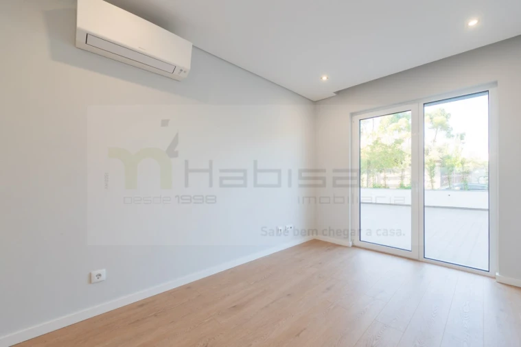Apartamento T2 para Venda em Carcavelos e Parede Foto 15