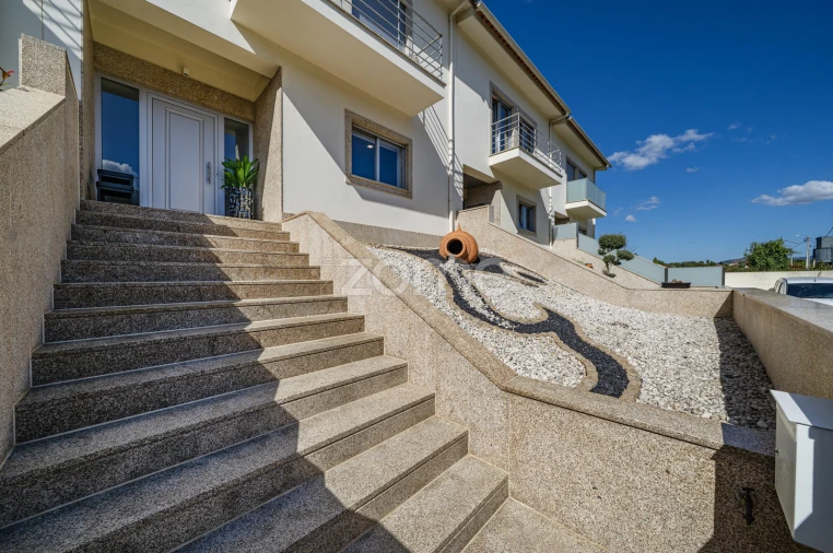 Moradia T4 para Venda em Areias de Vilar e Encourados Foto 5