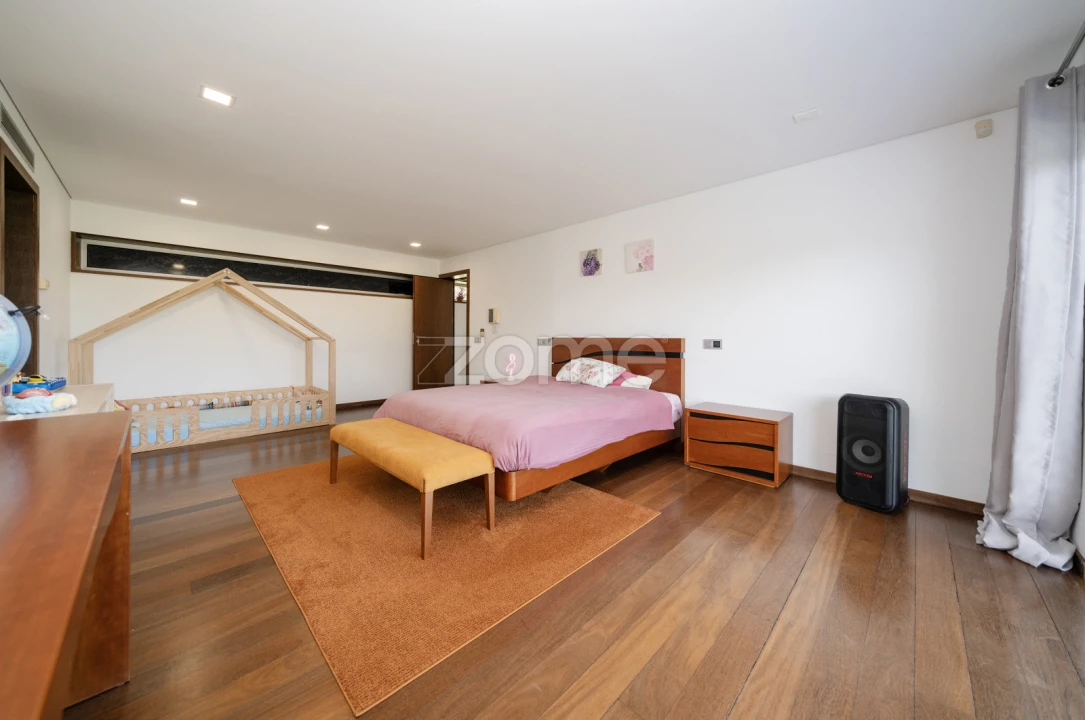 Moradia T5 para Venda em Sande Vila Nova e Sande São Clemente Foto 20