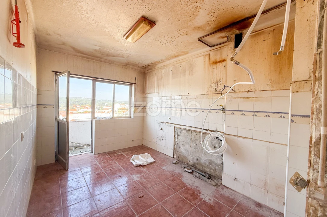 Apartamento T3 para Venda em Rio Maior Foto 16