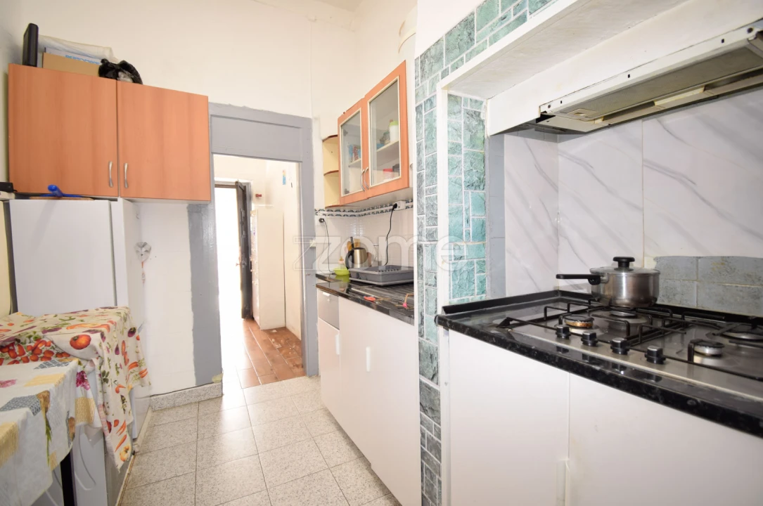 Moradia T9 para Venda em Penha de França Foto 20