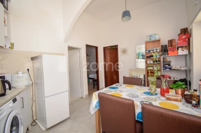 Moradia T9 para Venda em Penha de França
