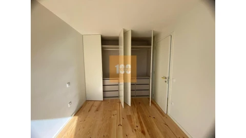 Apartamento T1 para Arrendamento em Cedofeita, Santo Ildefonso, Sé, Miragaia, São Nicolau e Vitória