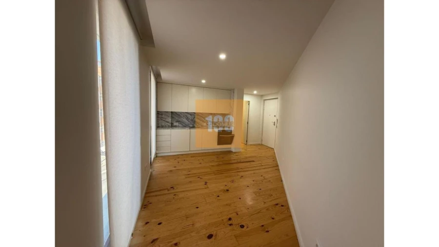 Apartamento T1 para Arrendamento em Cedofeita, Santo Ildefonso, Sé, Miragaia, São Nicolau e Vitória Foto 5