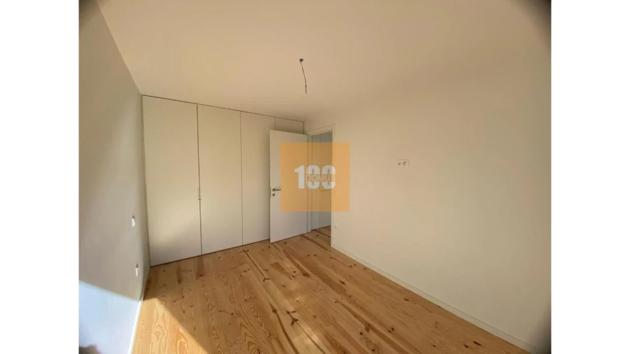 Apartamento T1 para Arrendamento em Cedofeita, Santo Ildefonso, Sé, Miragaia, São Nicolau e Vitória Foto 11
