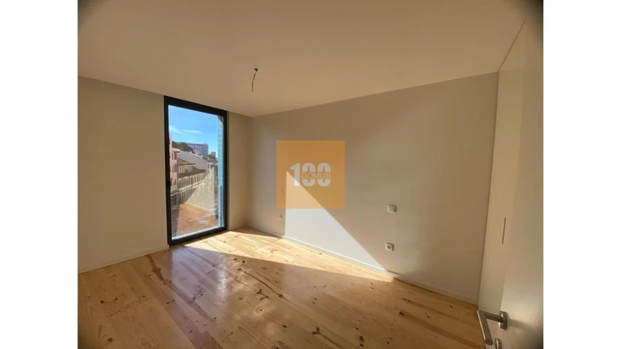 Apartamento T1 para Arrendamento em Cedofeita, Santo Ildefonso, Sé, Miragaia, São Nicolau e Vitória Foto 12
