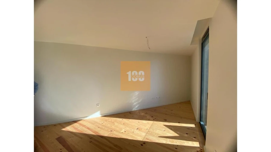 Apartamento T1 para Arrendamento em Cedofeita, Santo Ildefonso, Sé, Miragaia, São Nicolau e Vitória Foto 13