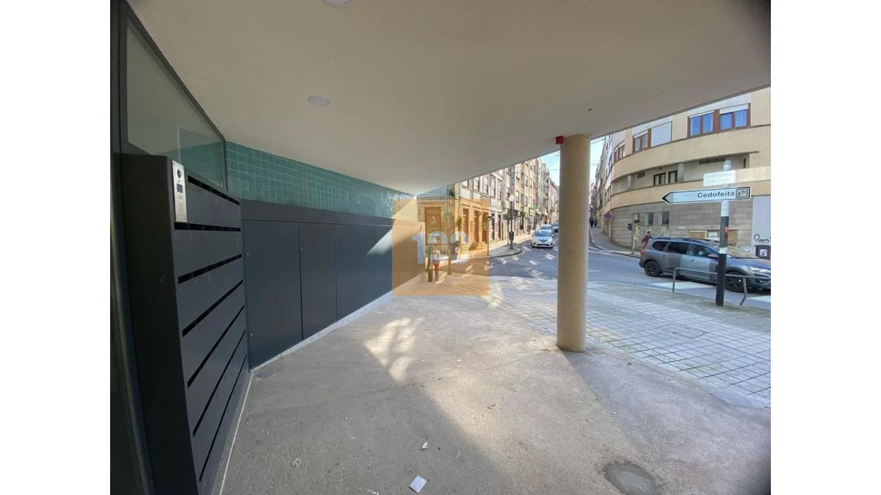 Apartamento T1 para Arrendamento em Cedofeita, Santo Ildefonso, Sé, Miragaia, São Nicolau e Vitória Foto 24